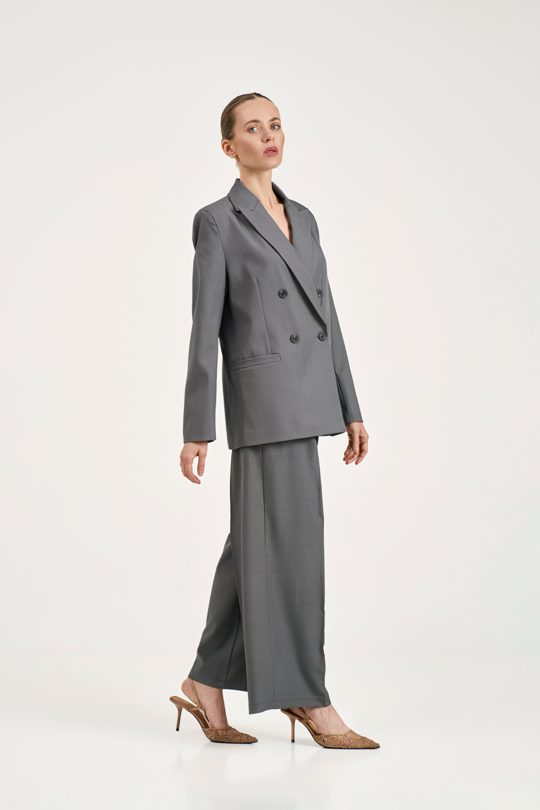 The DIFC Suit